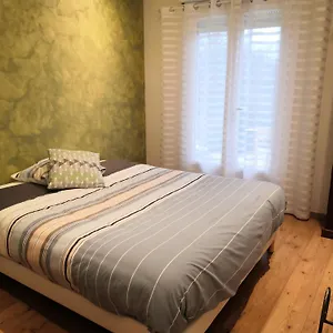 chambre-dans-un-crin-de-verdure.hotels-rhonealpes.com/